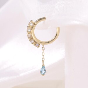 Cerf-volant en or massif 14 carats, topaze bleue de Londres, anneau de septum clic/pierre de lune/créoles Daith/piercing de nez délicat/boucle d'oreille huggie hélicoïdale 16 g