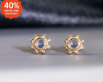 ピアス MOONSTONE SUNBURST 14K Solid Gold Sunburst Moonstone Cartilage Earring North