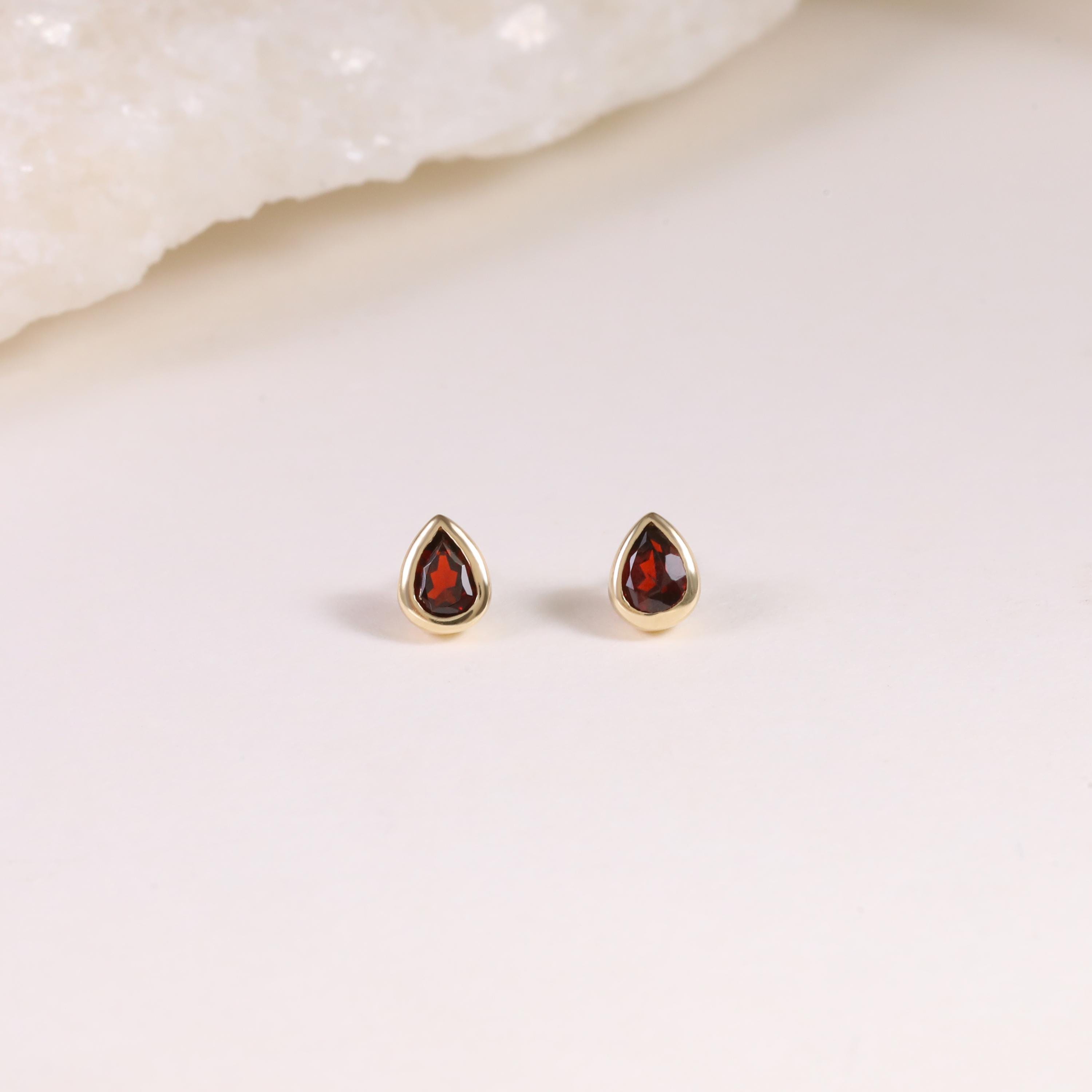 14k Teardrop Dermal