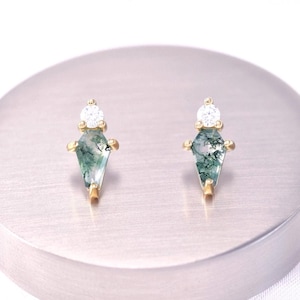 14K Solid Gold Moss Agate Kite Earring/Threadless Push Pin Moissanite Earring/Diamond Shaped Earring/Moss Agate Helix Conch Stud Piercing