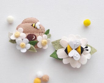 Felt bee hair clip for girl, Bumble bee hair accessories, Handmade hair barrette, Bee hive, Gift for little girl, Bumblebee on a flower
