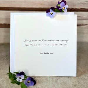 Eine Stimme schweigt, vorformulierte Trauerkarte, geschriebene Beileidskarte, minimalistische Kondolenzkarte - mit oder ohne Innenseitentext
