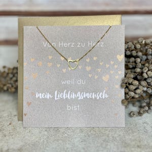 Von Herz zu Herz, zarte Kette mit starker Botschaft, dünne Halskette mit Herz, vergoldet, Lieblingsmensch, Schmuckkarte mit Herzanhänger