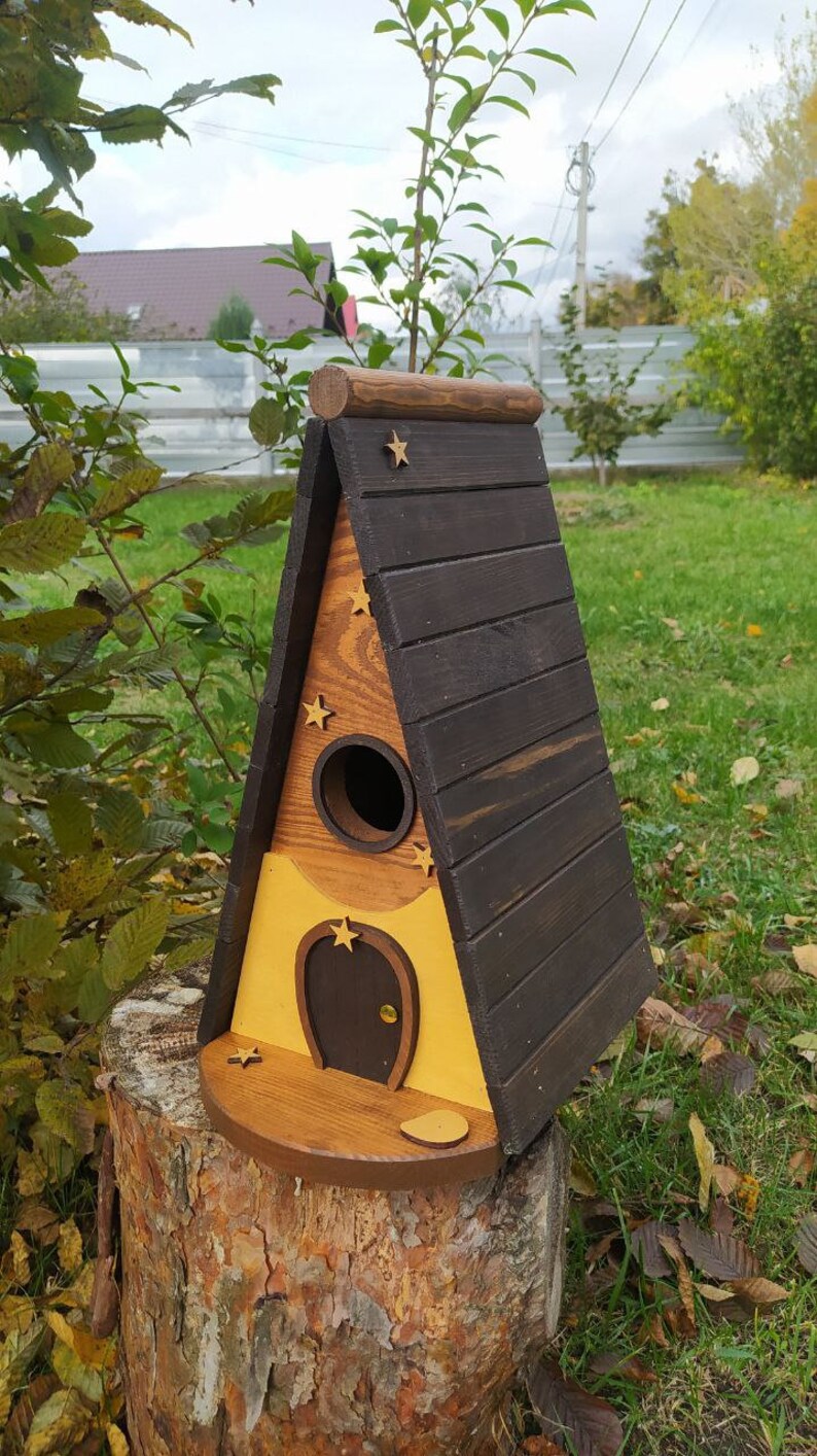 Wooden bird house, Bird houses, House for birds, Birdhouse, Bird nest, Bird box, Wooden birdhouse, Bird therapy, Bird watching zdjęcie 4