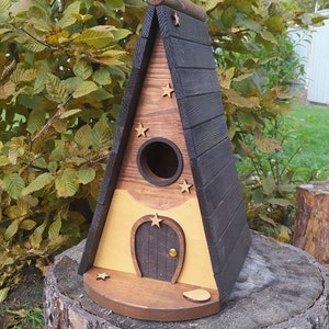 Wooden bird house, Bird houses, House for birds, Birdhouse, Bird nest, Bird box, Wooden birdhouse, Bird therapy, Bird watching zdjęcie 5