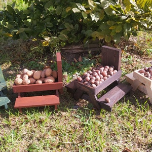 Mangeoire pour écureuils, décoration de jardin, banc pour mangeoires pour écureuils, cadeau jardin, mangeoire pour pique-nique, table pour écureuil, table de pique-nique miniature, mangeoire à noix