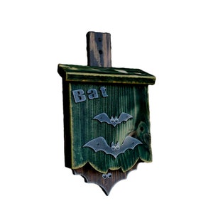 Fledermaushaus/ Zertifiziertes Fledermaushaus/ Fledermauskasten/ Fledermaus/ Fledermausschutz/ Fledermauslebensraum/ Vogelhaus/ Naturschutz/ Gartengeschenk