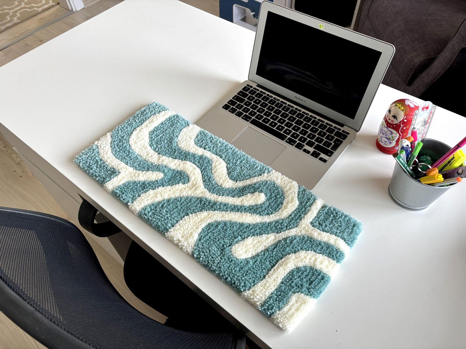 Workdesk Rugs Wavy Blue White Keyboard Rug | Modern Desk Decor | Aesthetic Work Desk ...