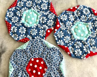 Hot Pads Table Pattern: Any Holiday Theme, Scrappy Fabric (PDF Download)
