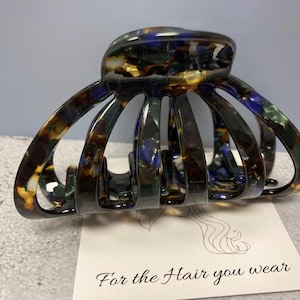 Beth  Large size premium Acetate Hair claw clip