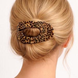 Mid Size Flat profile premium Acetate hair claw clip