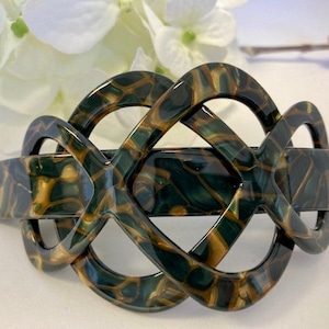 Cass Striking Infinity Large hair barrette in Premium Acetate