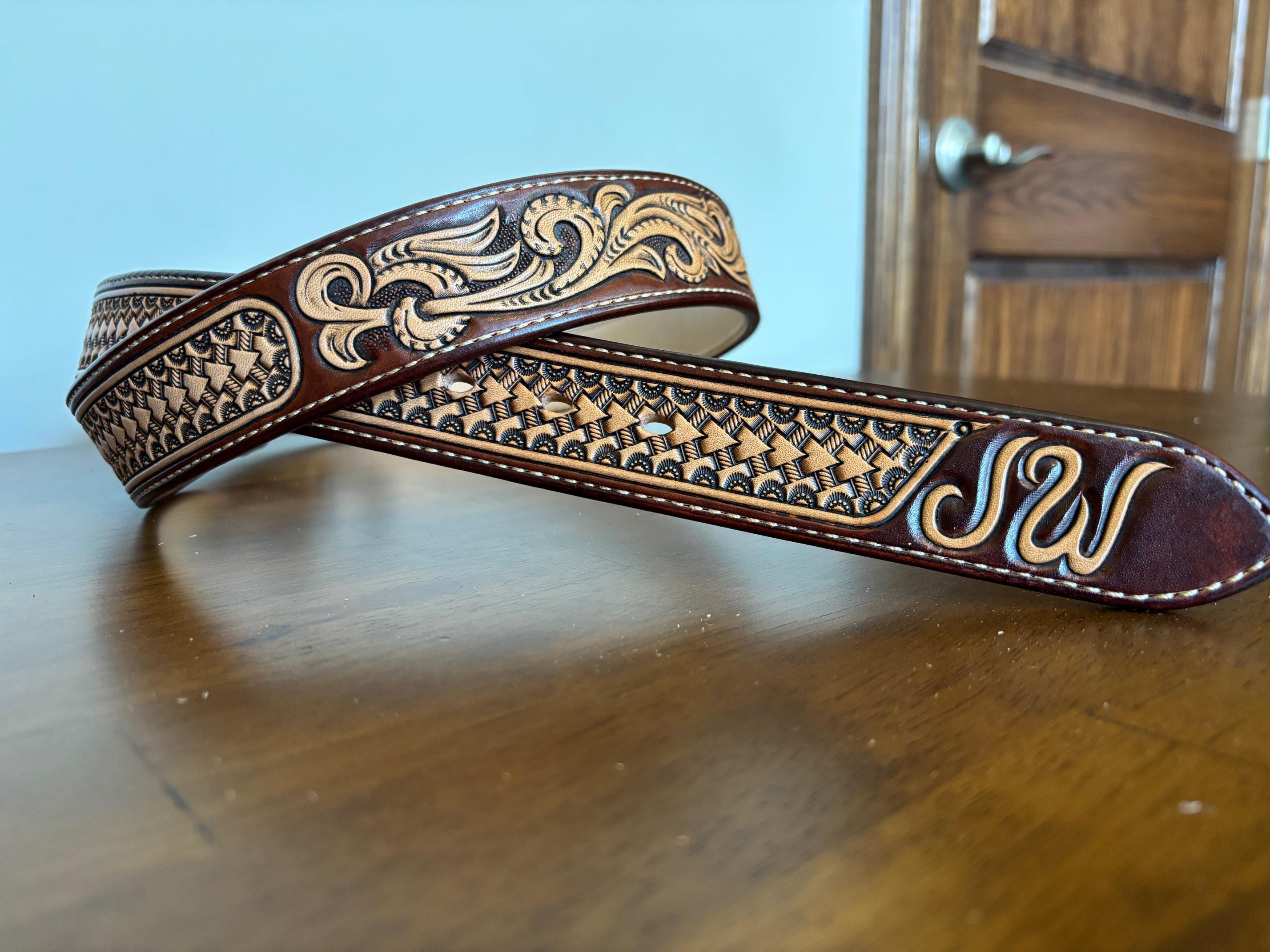 Women’s Stockyards Tooled Leather Belt. Natural and Black. Sz 34. EUC Handmade Tooled Leather Western Belt: Floral Embossed  main image 4