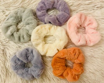 Soft Fluffy Scrunchies (Winter Scrunchies)