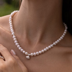 Natural Pearl Necklace with SeaShell Charm Pendant, Freshwater Pearl Necklace, Pearl Pendant, Bridal Necklace, Gift for Her, Christmas Gift
