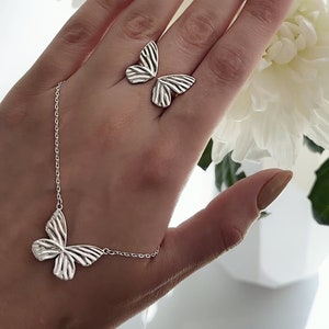 Silver Butterfly Necklace, Friendship Necklace, Minimalist Butterfly Jewelry, Dainty Butterfly Pendant, Tiny Butterfly Charm, Gift for Her