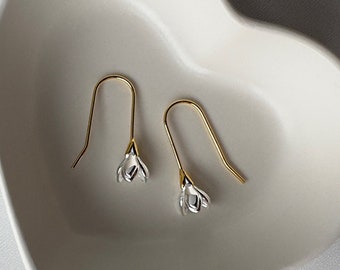 Tiny Snowdrop Flower Drop Earrings in Sterling Silver and Gold-plated, Dangle Flower Earrings, Floral Earrings, Botanical Earrings