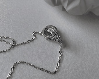 Collier En Argent Massif Avec Zirconiums - Motif Cercles Entrelacés - Chaîne Pendentif Occasion