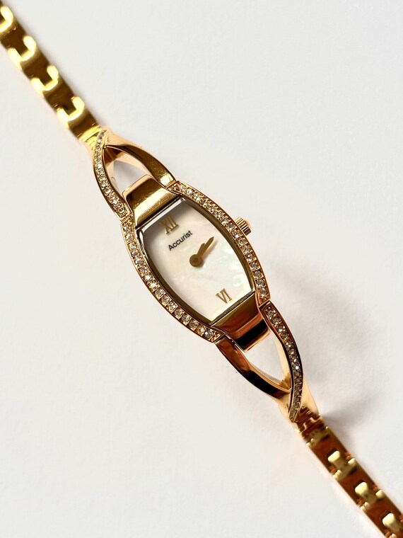 Seltene Vintage Genaue 90s Damenuhr mit Perlmutt Zifferblatt, Dünne Damen  Cocktail Armbanduhr, Geschenk für Sie, Geburtstagsgeschenk