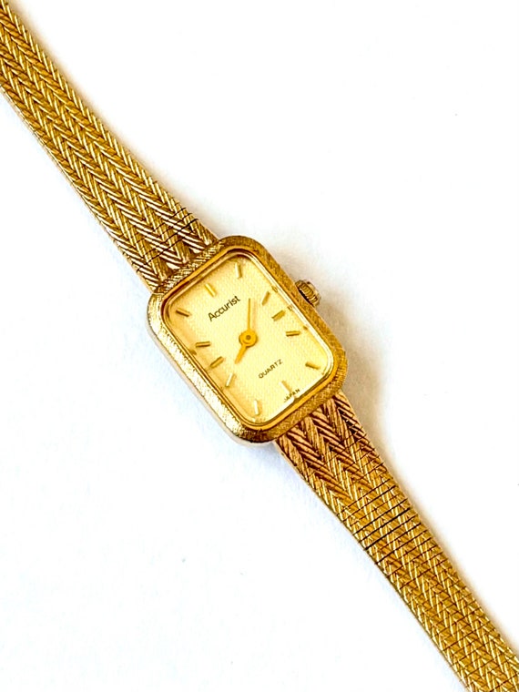 Rare 70s dainty vintage Accurist watch for ladies,