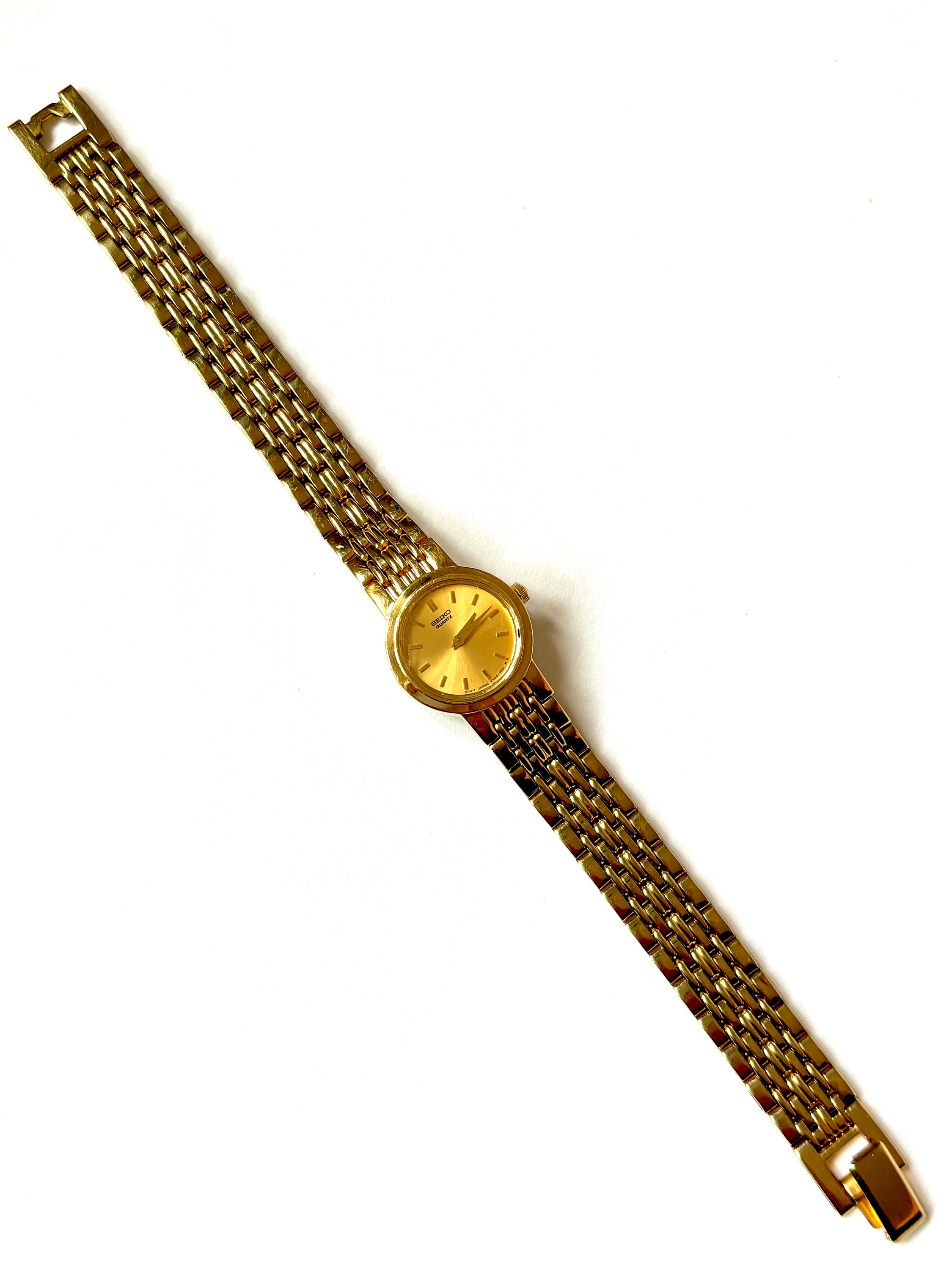AUTHENTIC RARE VINTAGE SEIKO GOLD DAINTY WATCH Vintage Seiko Dainty Hearts Gold Women main image 2