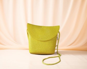 Bolso Amarillo de Mimbre