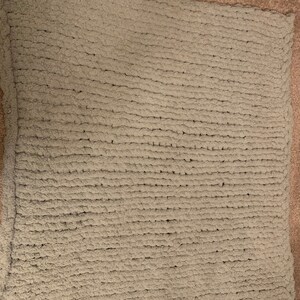 Chunky knit blanket image 8