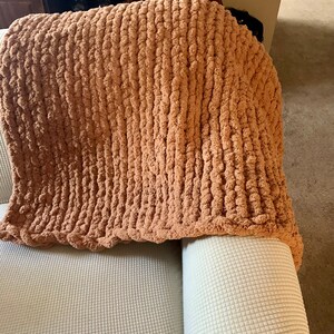 Chunky knit blanket image 2