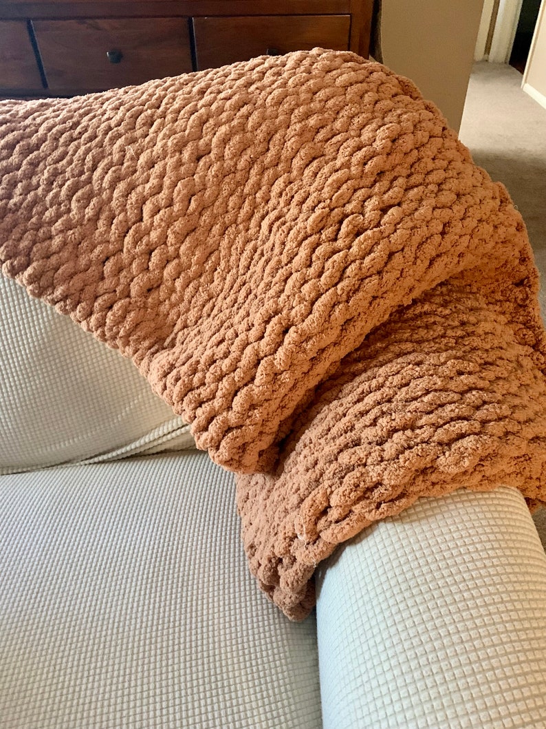 Chunky knit blanket image 1