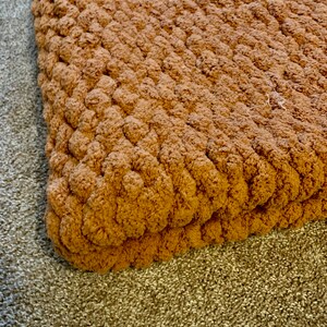 Chunky knit blanket image 3