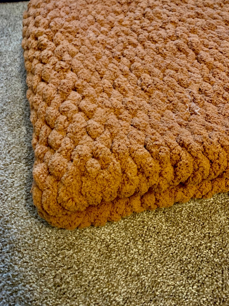 Chunky knit blanket image 3