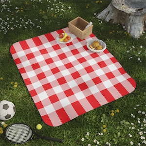 Waterproof Gingham Picnic Blanket | Roll Up Camping Mat, Foldable Beach Mat | Large, Soft, Travel, Summer, Family, Lightweight, Portable