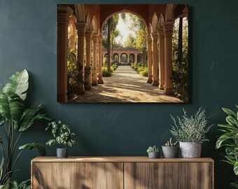 Leinwandbild „Sonnendurchfluteter Torbogenhof“ – Neoklassizistische Säulen, tropisches Grün, mediterrane Architektur, Gartenweg, Palmen