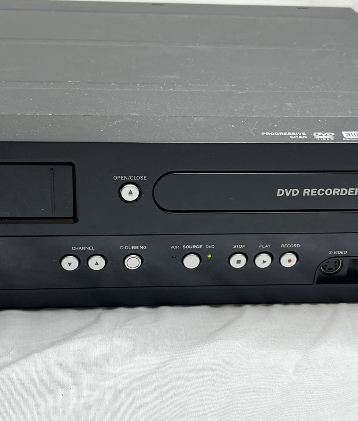 Magnavox DVD & VCR Recorder Player Combo W/digital Tuner Zv450mw8