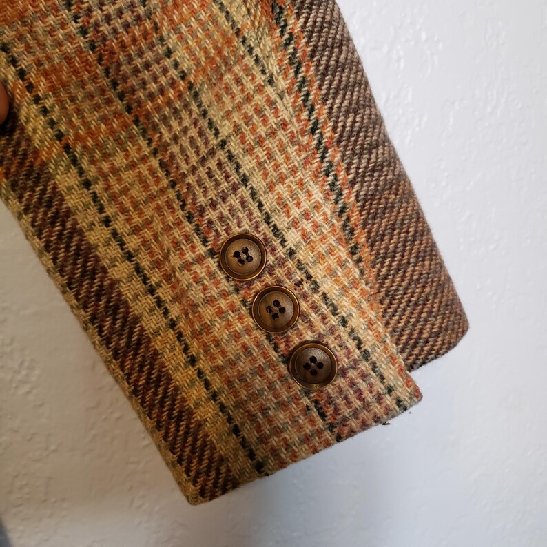 Brown Plaid Buttoned Jacket with Collar and Pockets