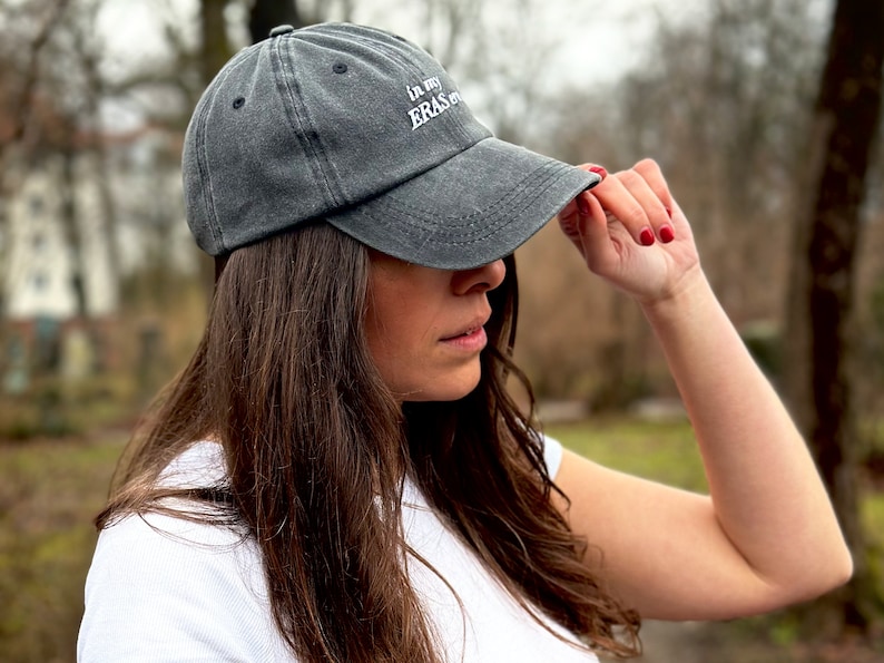 Cap in my ERAS era washed dad cap Taylor dunkelgrau low profile baseballcap TheSwiftShopDE Tour Outfit Switft Geschenk Bild 7