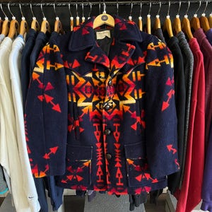 Rare Vintage 1970’s Pendleton Aztec Print Wool Coat- Sz Women’s Med/Lg