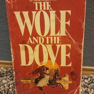 The Wolf and the Dove, Kathleen E. Woodiwiss, 1974