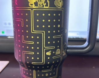 Diseño de envoltura SVG de juegos retro para grabado de vaso de 40 oz