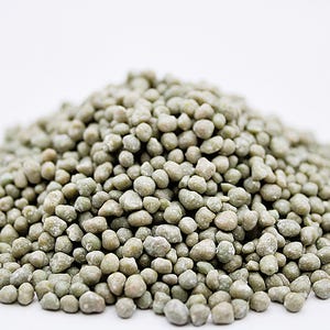 18-6-8 Premium Plant Fertilizer – Perfect for Lush, Healthy Growth!