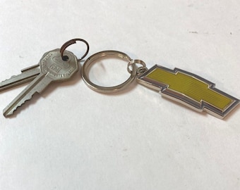 Portachiavi con emblema cromato per griglia di camion CHEVY Square body 1973-1987