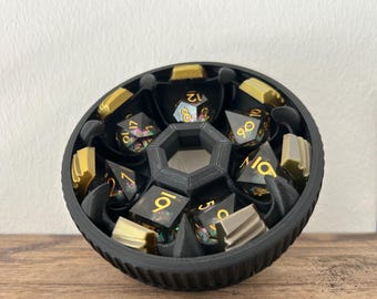 3D Printed Mechanical Dice Box with Twist Lock: Holds 7 Dice