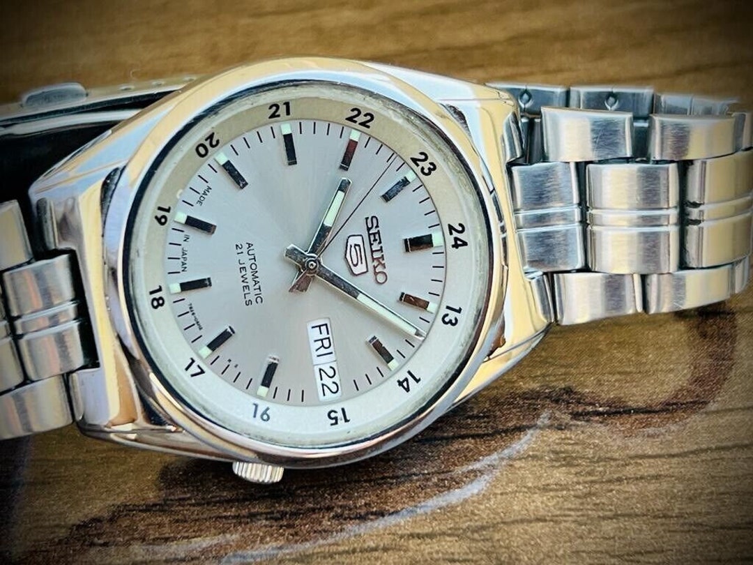 100% Genuine Seiko 5 Automatic 21 Jewels Railway Dial, 7s26-02c0 Mens