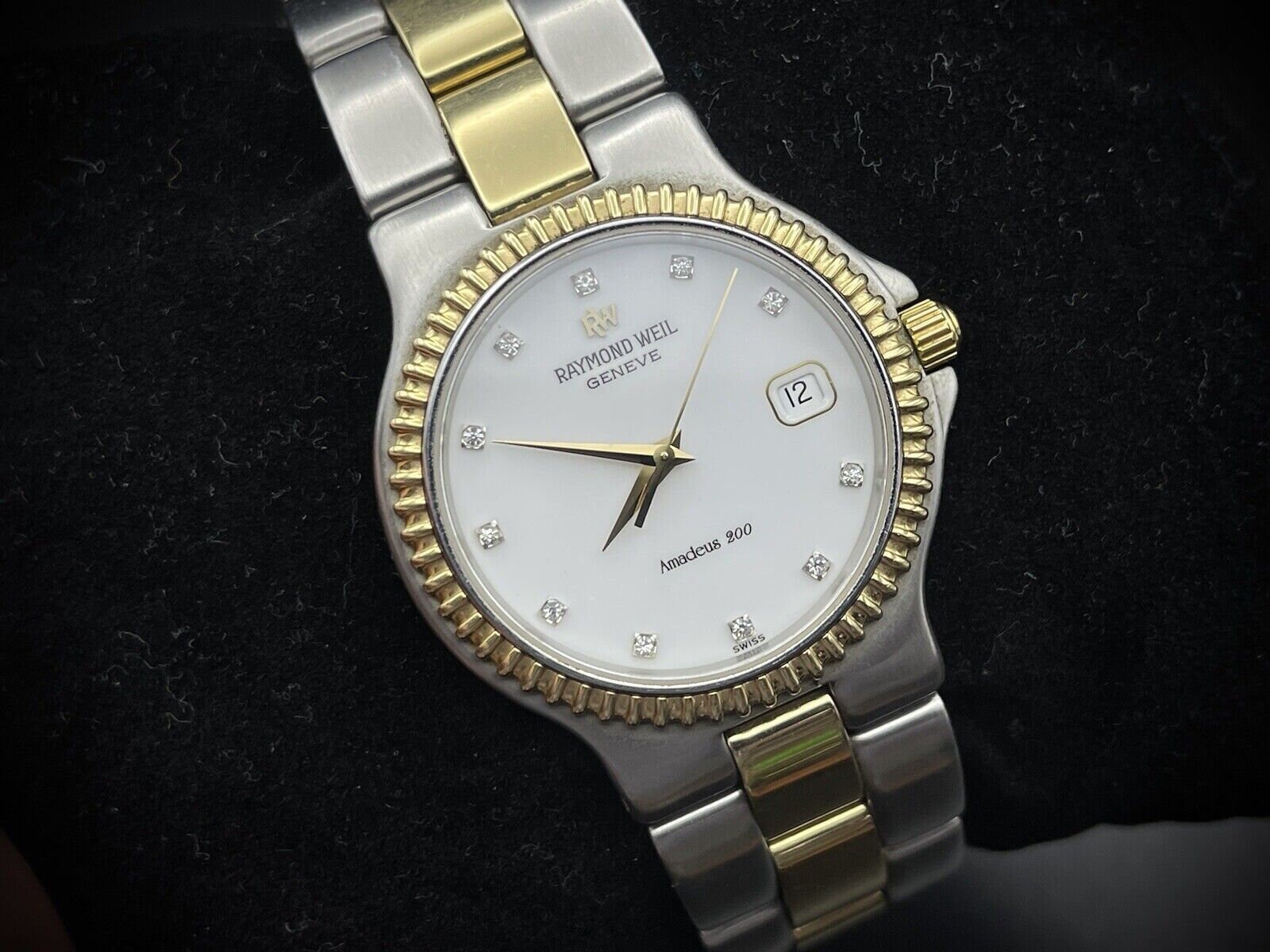 Raymond weil shop amadeus 200 price