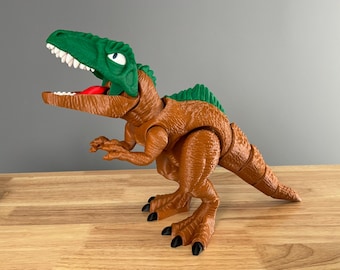 HUGE Articulated "Giganotosaurus" Dinosaur