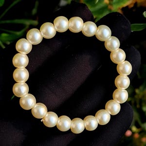 Synthetic pearl Bracelet, Stretchy Bracelet, Bracelet for Women,5&#39;&#39; Inch Length size 5mm Bead Bracelet, Gift for Her