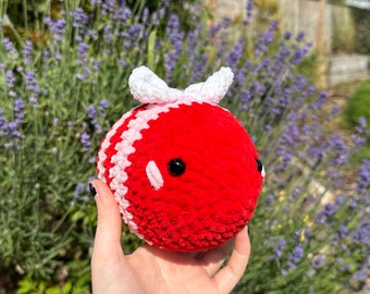 Hand-made crochet bee