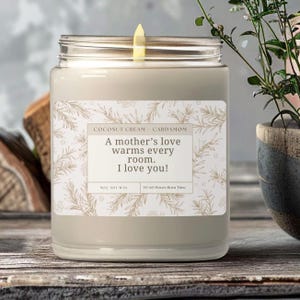 Candle for Mom, Mothers Day Candle, Mothers Day Gift, Unique Birthday Gift for Stepmom, Personal Candle, Relaxing Scented Candle, Personal