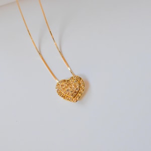 Elegant 0.50ct Heart Diamond Necklace - 18k Gold Luxe, Versatile Wear