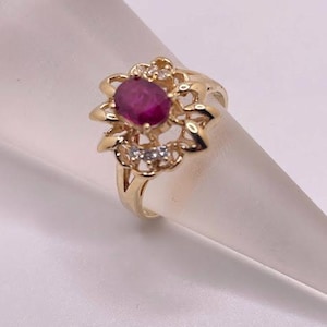 14k yellow gold oval ruby ring (R01)